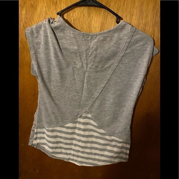 𝅺GIRLS top - Picture 2 of 3